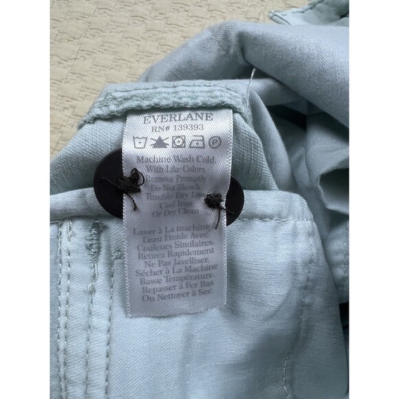 Everlane Bermuda Shorts Organic Cotton The Tourist‎ Pleated  in Ice Blue size 2 - Picture 6 of 10